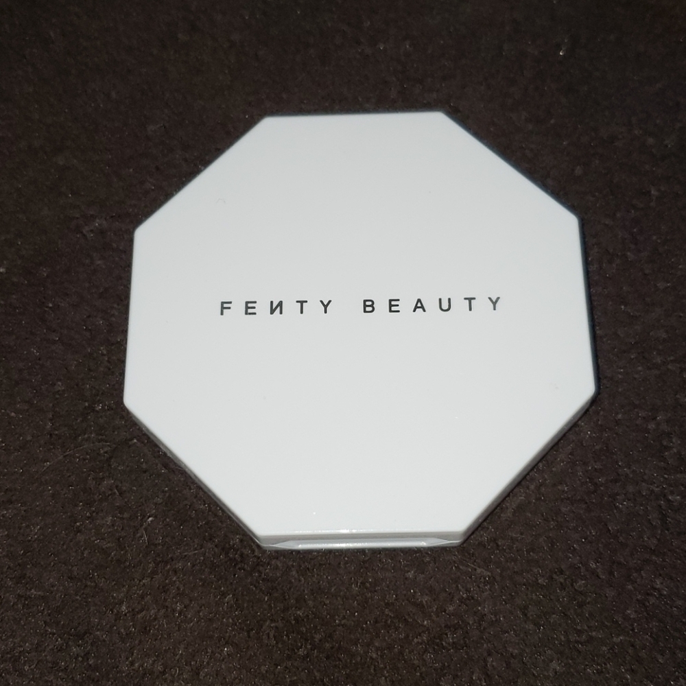 Fenty Killawatt Foil Highlighter/eyeshadow